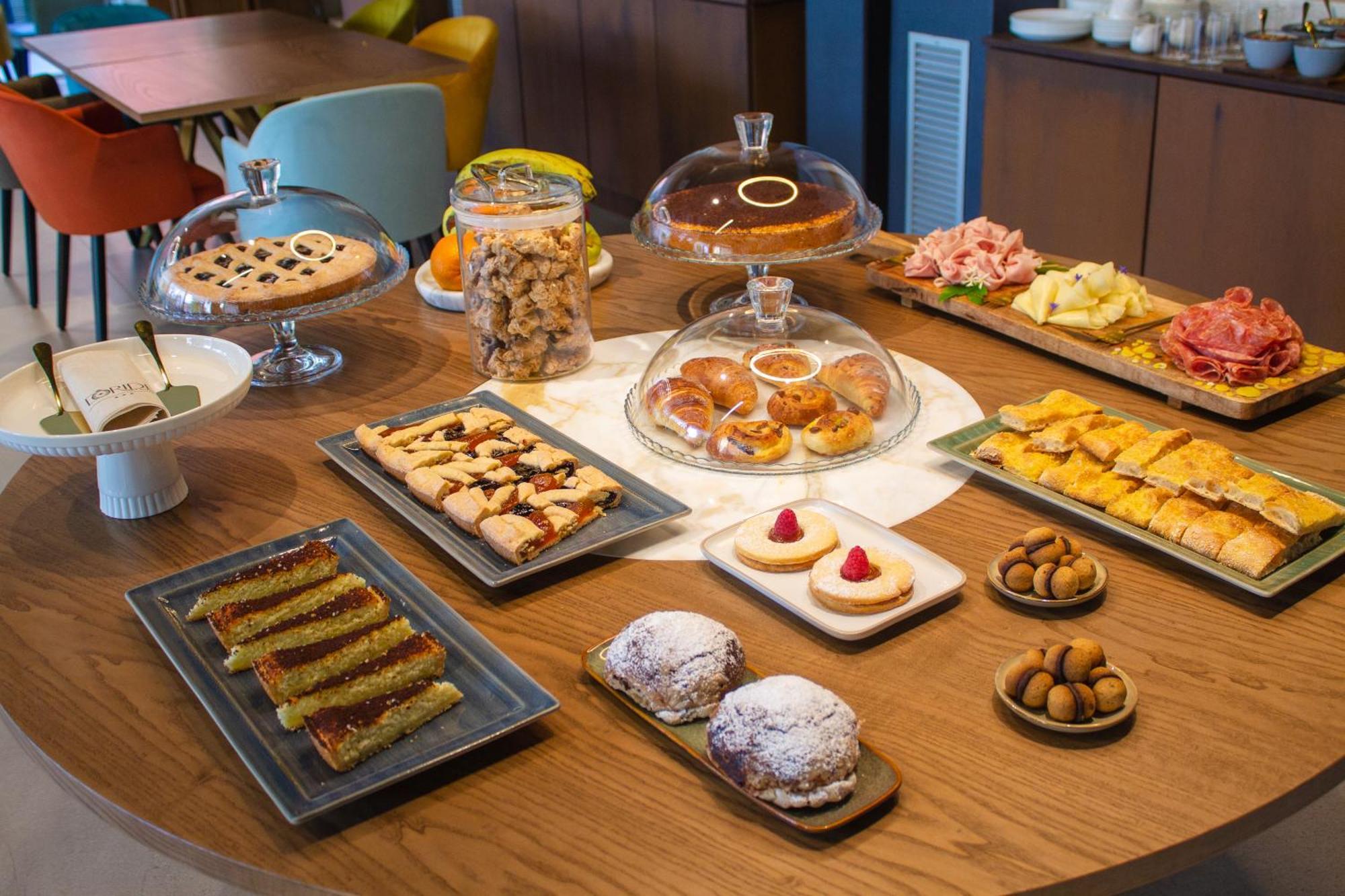 Doride Suites Boutique Hotel 마리나 디 카라라 외부 사진