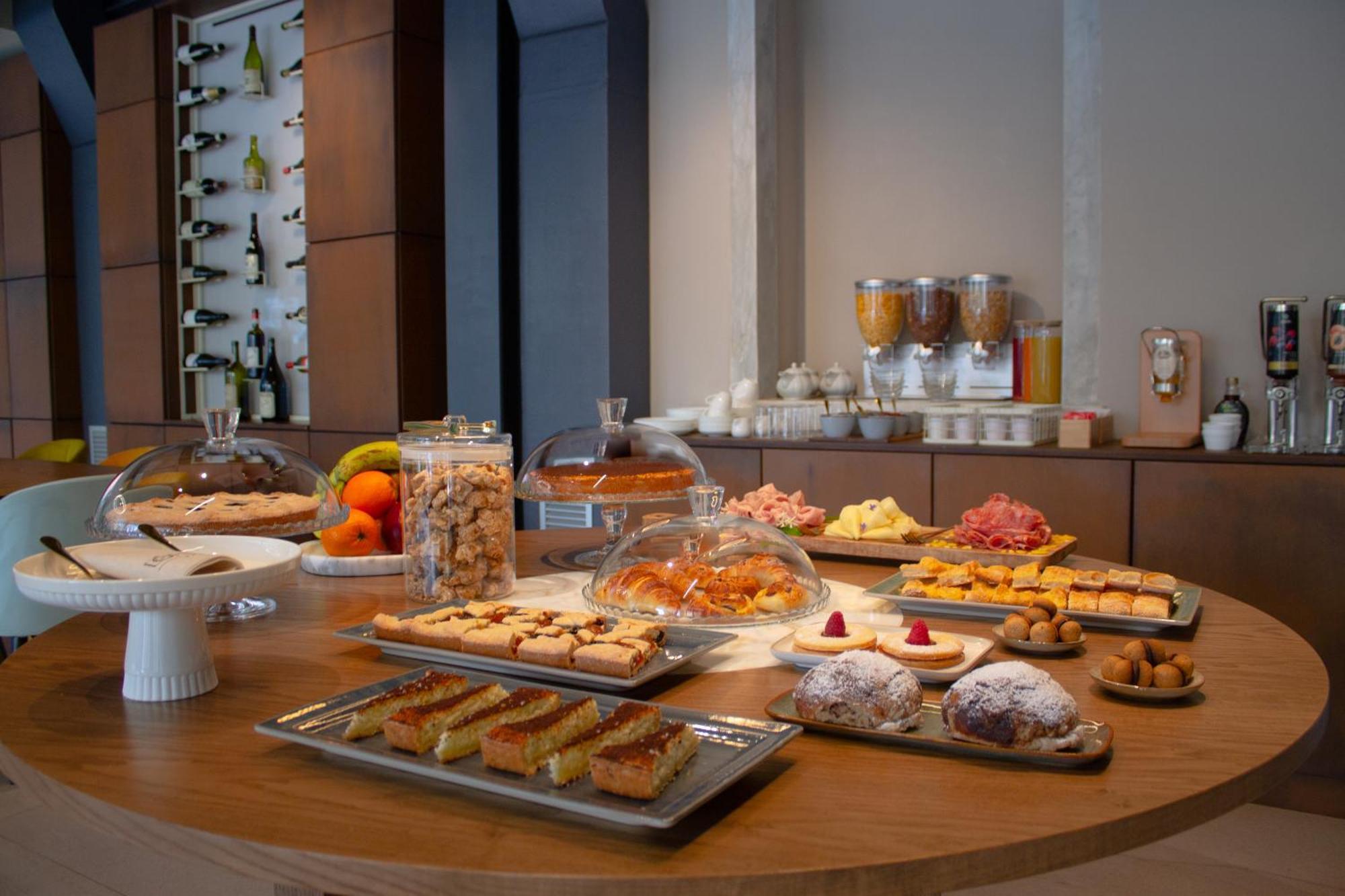 Doride Suites Boutique Hotel 마리나 디 카라라 외부 사진