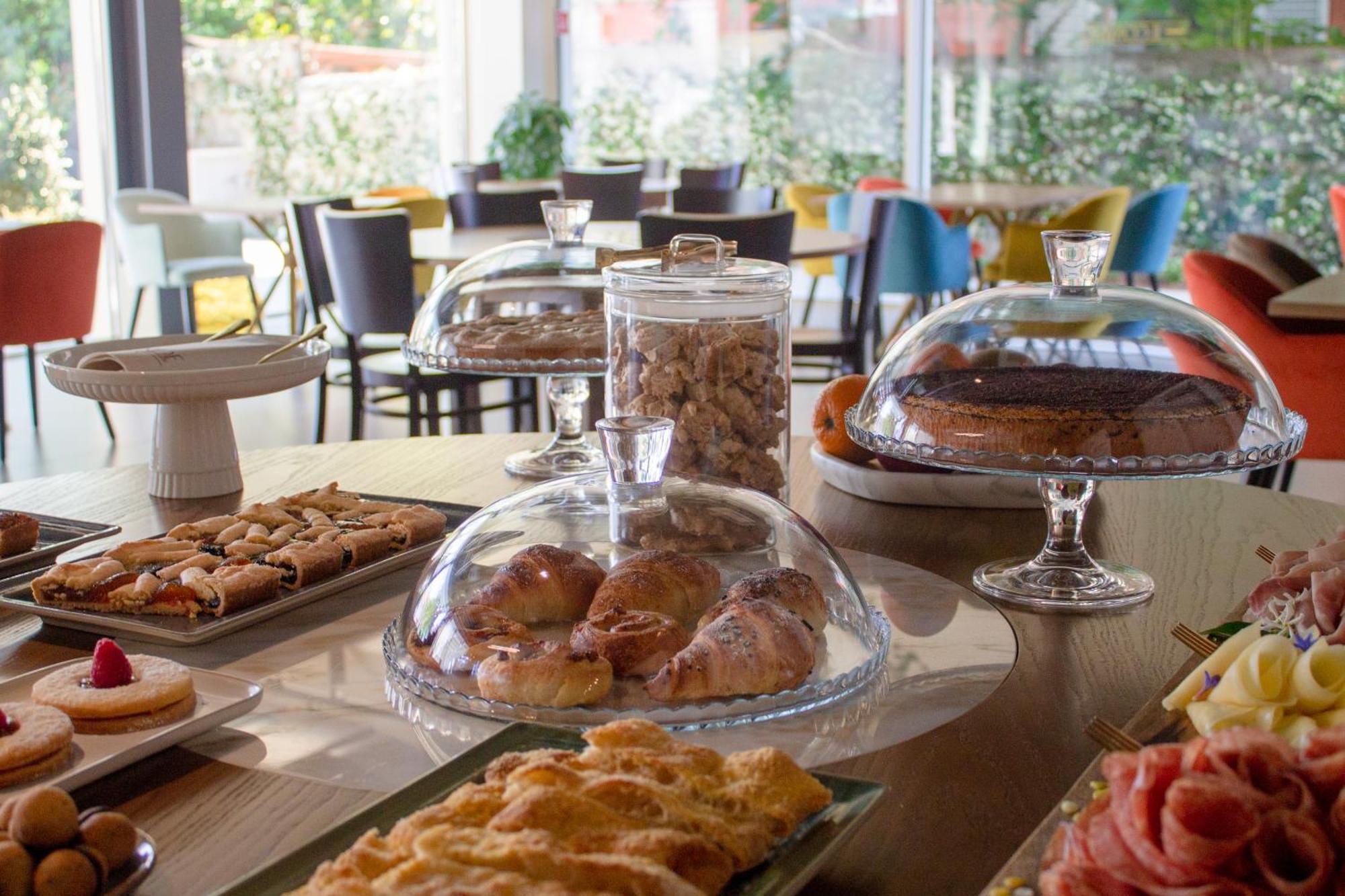 Doride Suites Boutique Hotel 마리나 디 카라라 외부 사진