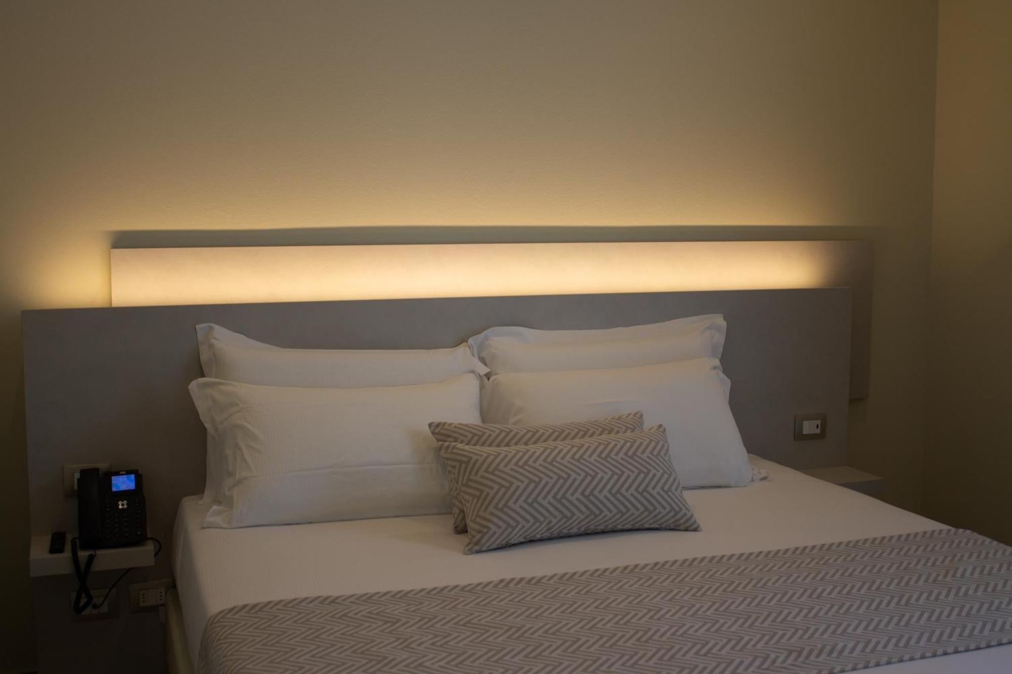 Doride Suites Boutique Hotel 마리나 디 카라라 외부 사진